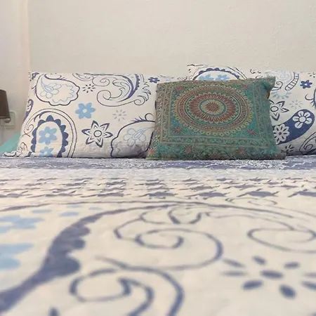 Apartment Deluxe 3 Bedroom Apartment, Balcony, 15 Minutes Walk To And Sys2 *